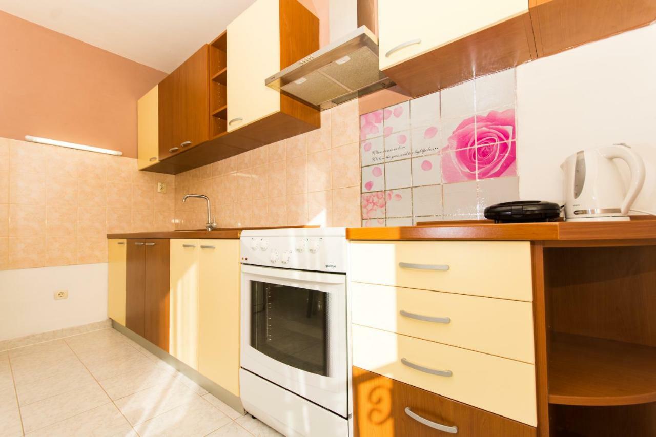 Apartman Ruza Apartment Trogir Exterior photo